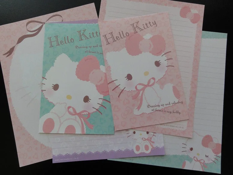 Sanrio Hello Kitty Dressing Up Letter Sets